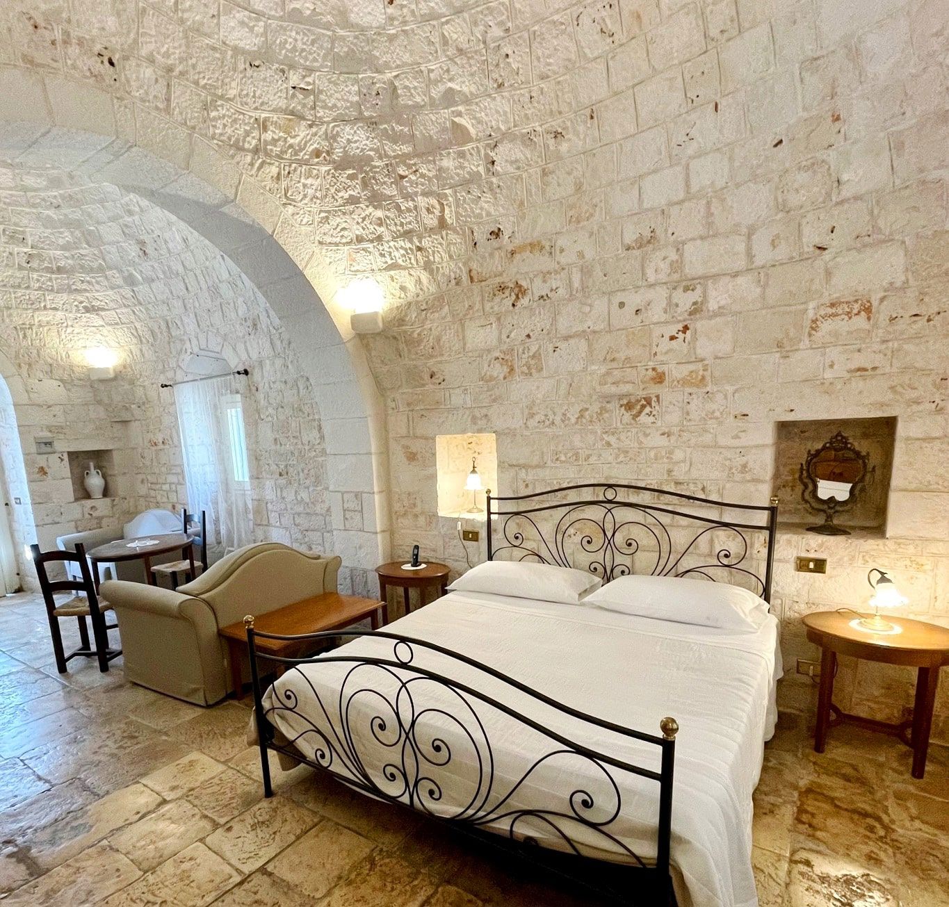 Camera Singola Trullo Puglia Settembre Ottobre 2026/196 (product)